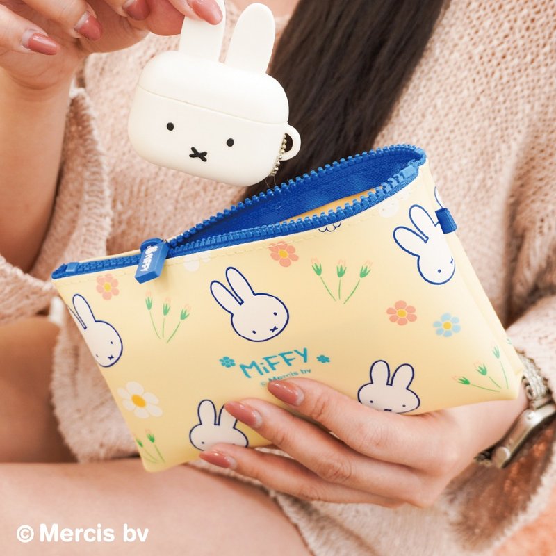 【MIFFY】花花硅胶万用包 - 化妆包/杂物包 - 其他材质 