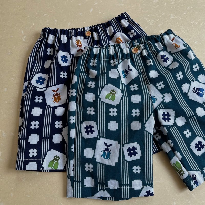 儿童浴衣短裤，带有染色的甲虫和蝉，绿色，尺寸 100-130，可定制化 - 童装裤 - 棉．麻 绿色