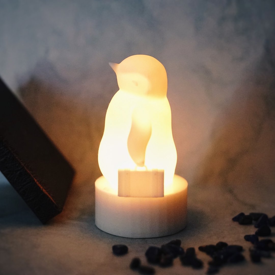 Lamp - Traveling Penguin vol.1: The Trunk - 灯具/灯饰 - 树脂 白色