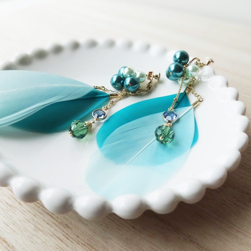 2ways Feathers Green Earrings - 耳环/耳夹 - 其他材质 绿色