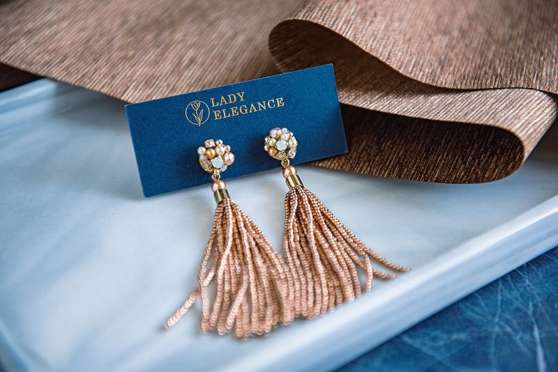 【圣诞优惠】【送礼】百老汇风情 香氛玫瑰金流苏珠耳环 - 耳环/耳夹 - 其他材质 