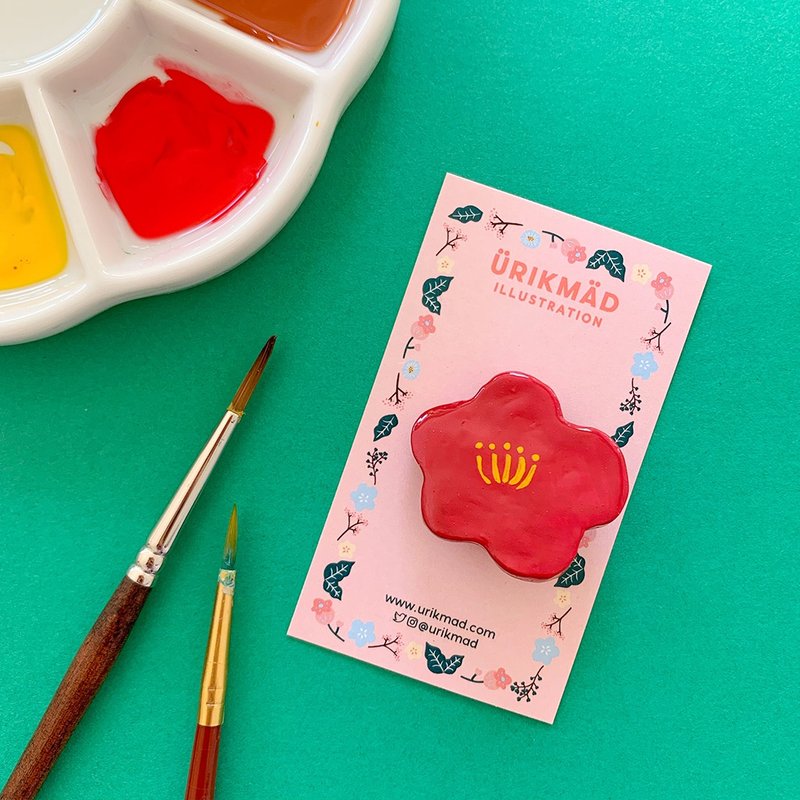 Camellia Pin // Tsubaki // Handmade Clay Pin // Brooch - 胸针 - 粘土 