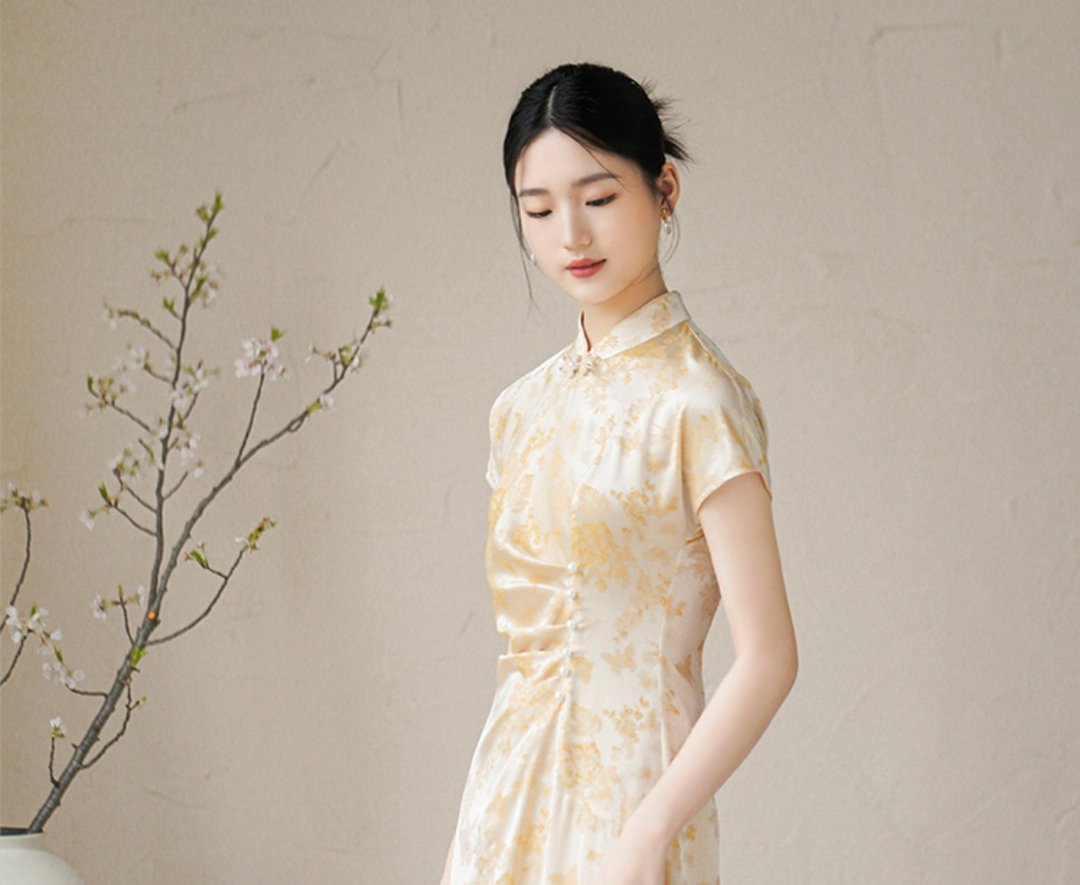 中国风复古 少女感气质优雅新中式洋裝 - 洋装/连衣裙 - 丝．绢 黄色