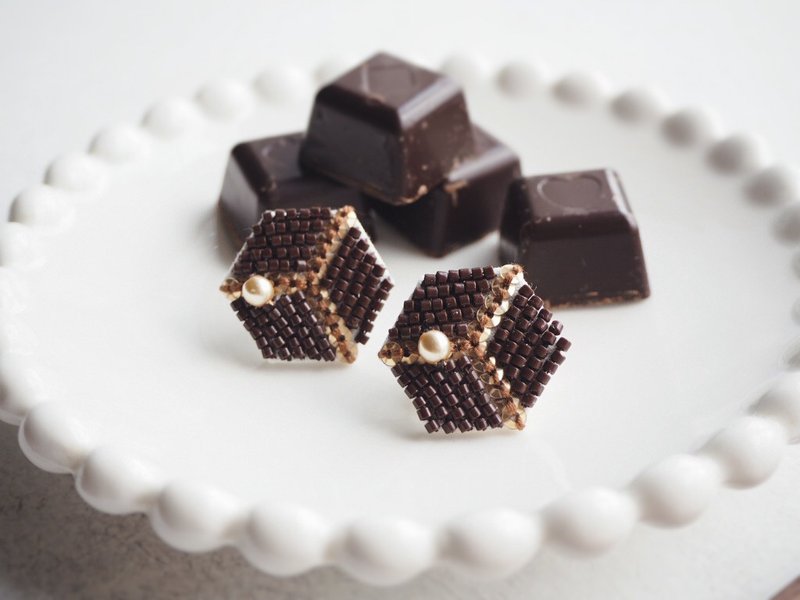 [One ear] Chocolat bitter earrings / Clip-On - 耳环/耳夹 - 绣线 咖啡色