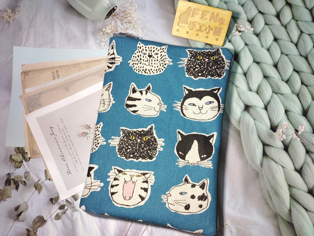 动物系列-猫咪系列-插画蓝猫咪脸拉链书衣-拉链布书套-适用A5/25K - 书衣/书套 - 棉．麻 