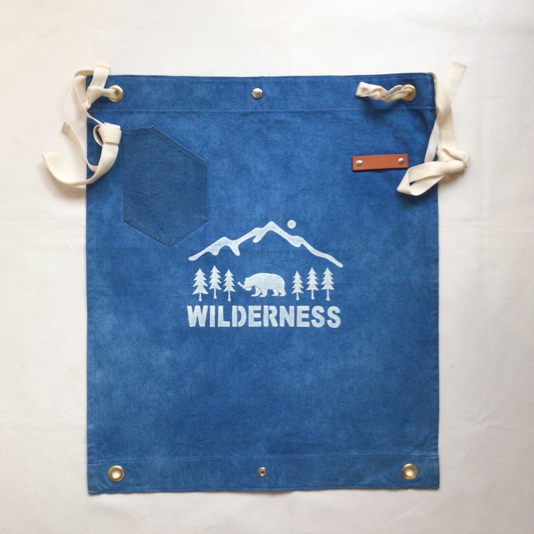 Hand-dyed indigo dyed in Japan WILDERNESS WORK APRON 10oz CANVAS apron camp BBQ aizome Indigo - 露营用品 - 棉．麻 蓝色