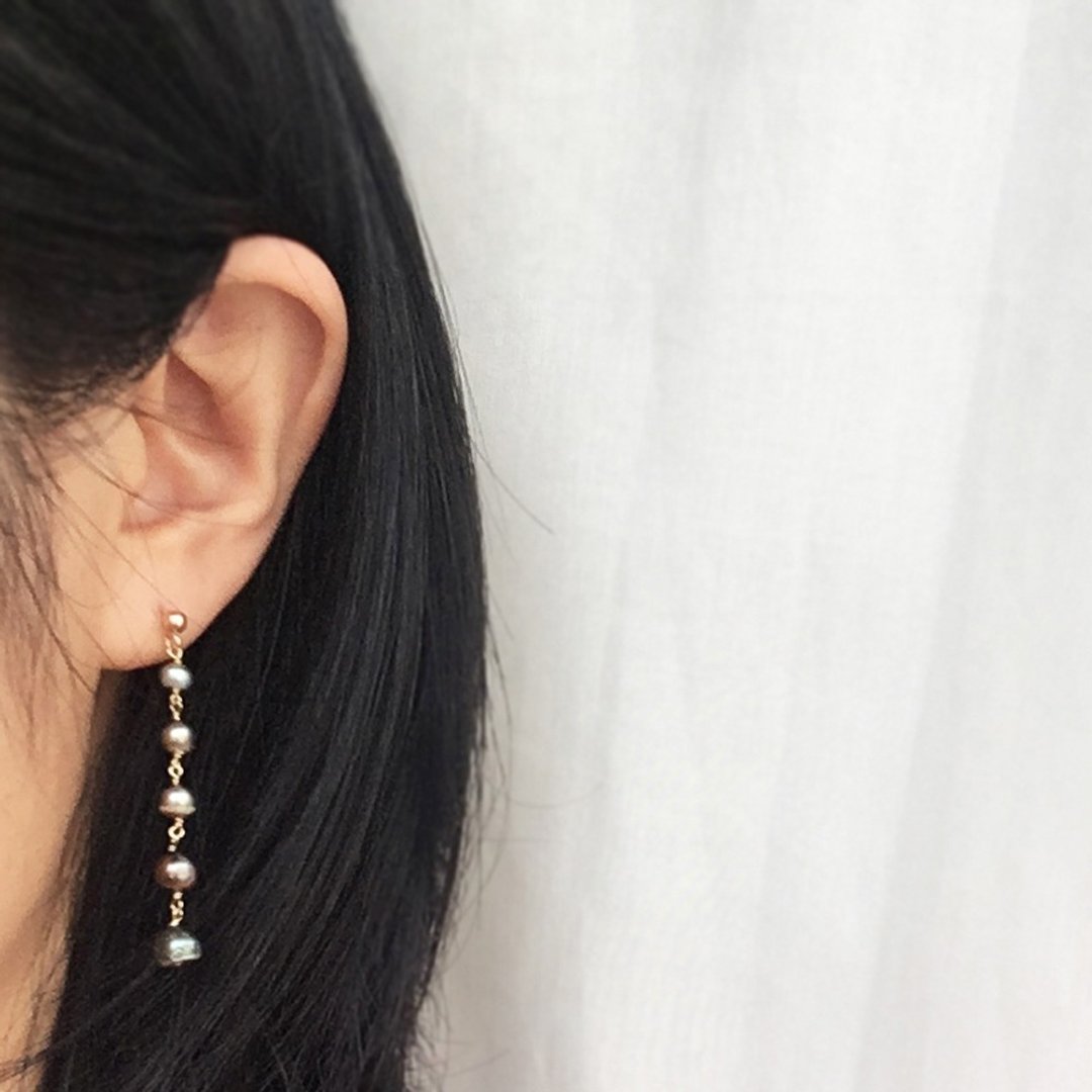K14GF Tahitian Keshi Pearl Earrings - 耳环/耳夹 - 珍珠 黑色