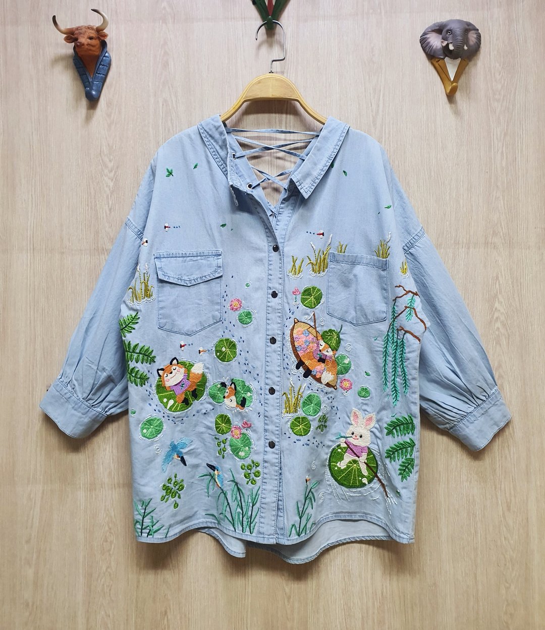 衬衫，手绣，纯棉，狐狸，兔子，莲花，划船，花朵。 - 女装上衣 - 绣线 蓝色