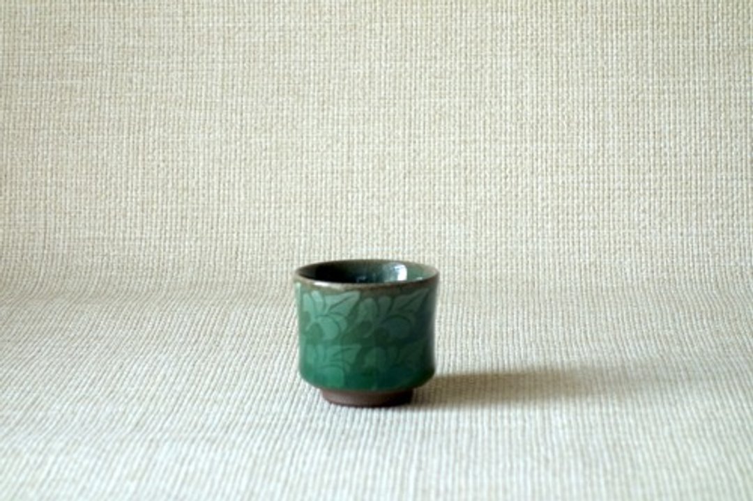 Sake cup, Celadon inlay, Leaves - 酒杯/酒器 - 陶 绿色