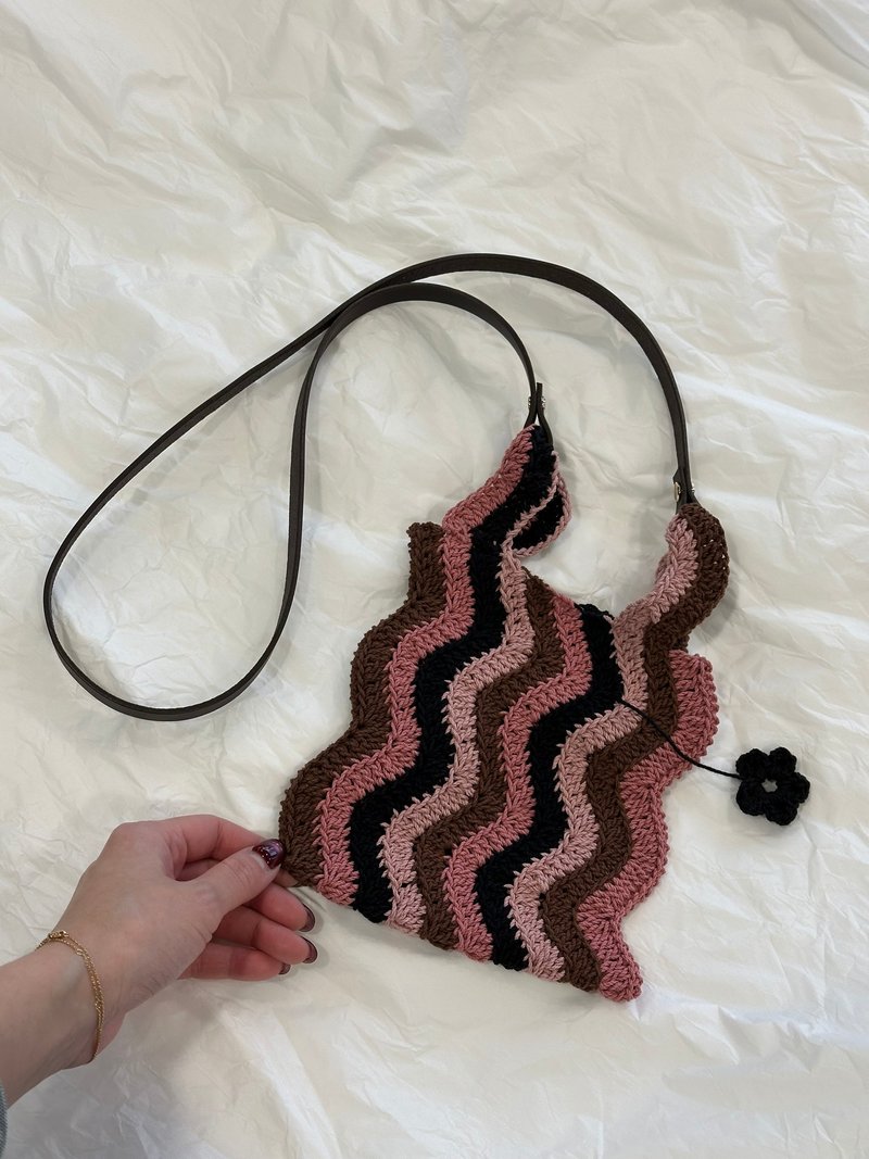 手工编织 扭扭扭波浪手机包 - 挂绳/吊绳 - 棉．麻 多色