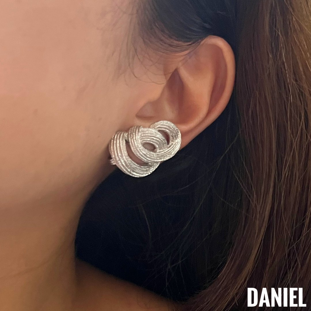 •DANIEL• 欧美老件 MONET长线云朵耳夹 - 耳环/耳夹 - 其他金属 银色