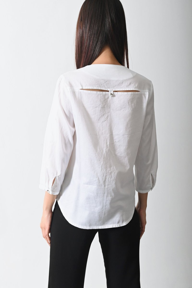 Shan Yong V领口袋造型后背解构上衣(两色) - 女装上衣 - 棉．麻 