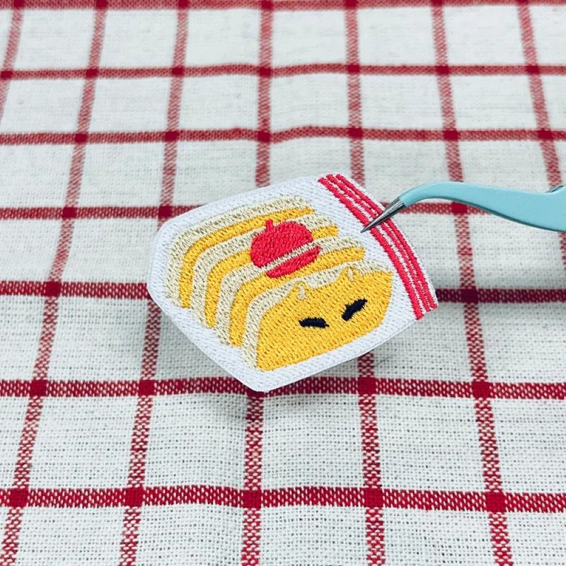 早餐猫猫  苹果面包 - 编织/刺绣/羊毛毡/裁缝 - 绣线 卡其色