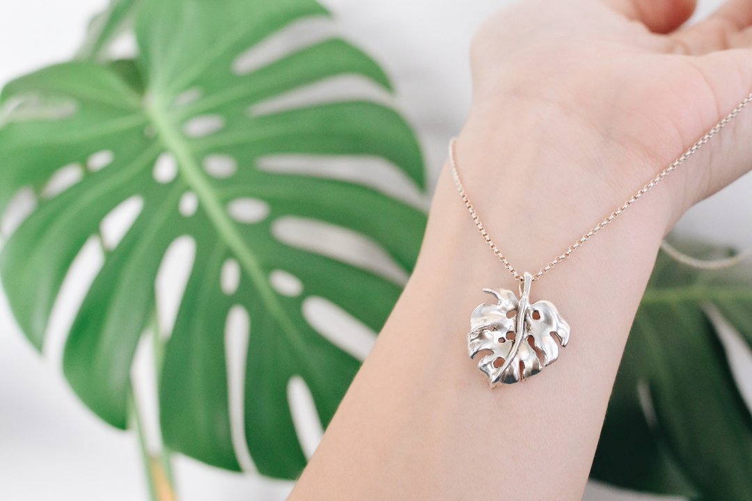 龟背竹-纯银项链 Monstera-925 silver necklace - 项链 - 其他金属 银色