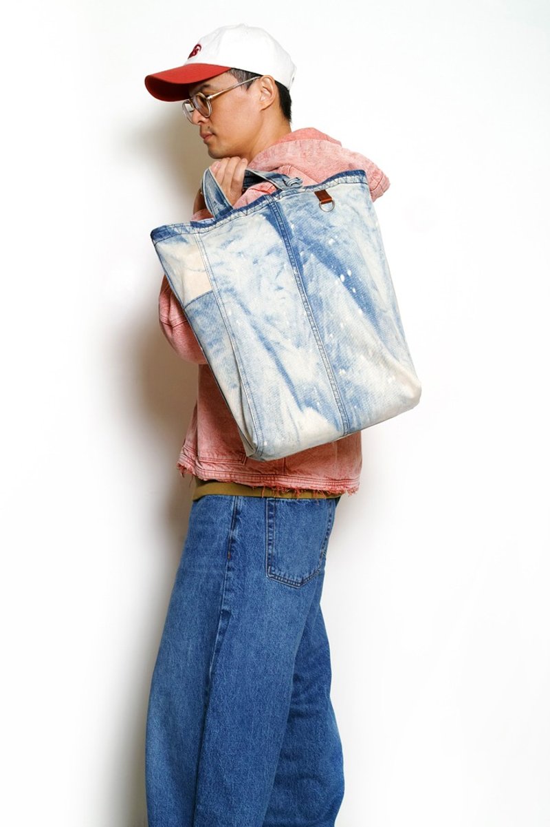 RIVER-手做牛仔裤改造丹宁帆布手提/肩背/笔电包 - 手提包/手提袋 - 棉．麻 蓝色