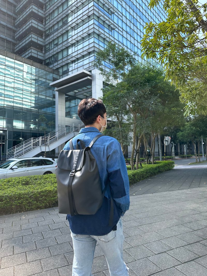 随性皮革后背包 | Black Working Day - 电脑包 - 人造皮革 黑色