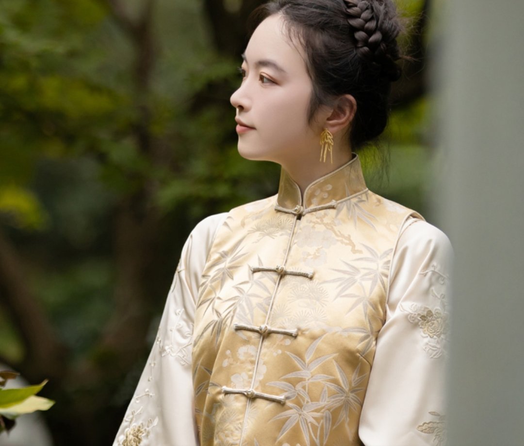 锦竹玉蝶 新中式復古 古法织锦背心/旗袍 - 旗袍 - 其他材质 金色
