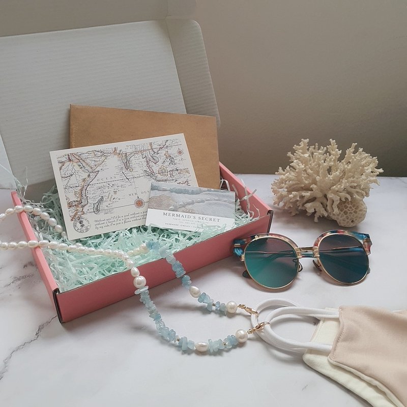 2 in 1 Mask&Sunglasses Necklace | 100% Freshwater Pearl and Aquamarine - 项链 - 宝石 蓝色