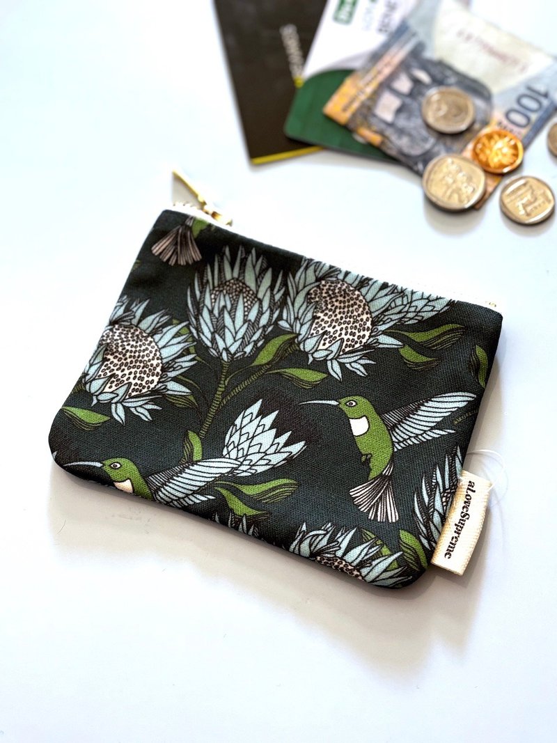 aLoveSupreme 南非文青设计师手绘多彩零钱包_铁灰底蓝色帝王花 - 零钱包 - 棉．麻 