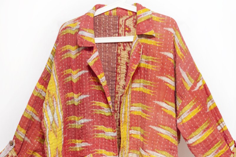 手缝纱丽布拼接纯棉外套 印度纯棉拼布罩衫 纱丽线刺绣长外套-彩 - 女装休闲/机能外套 - 棉．麻 多色