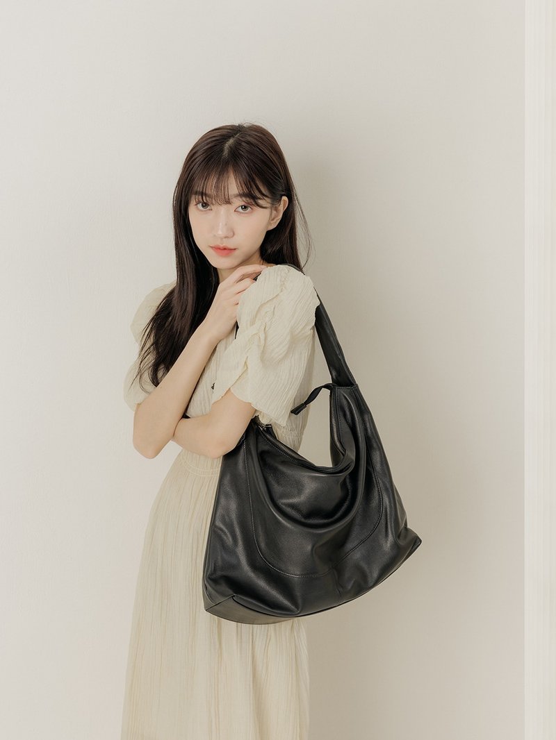 supportingrole 真皮极简新月低调风格肩手提背包 黑 - 手提包/手提袋 - 真皮 黑色