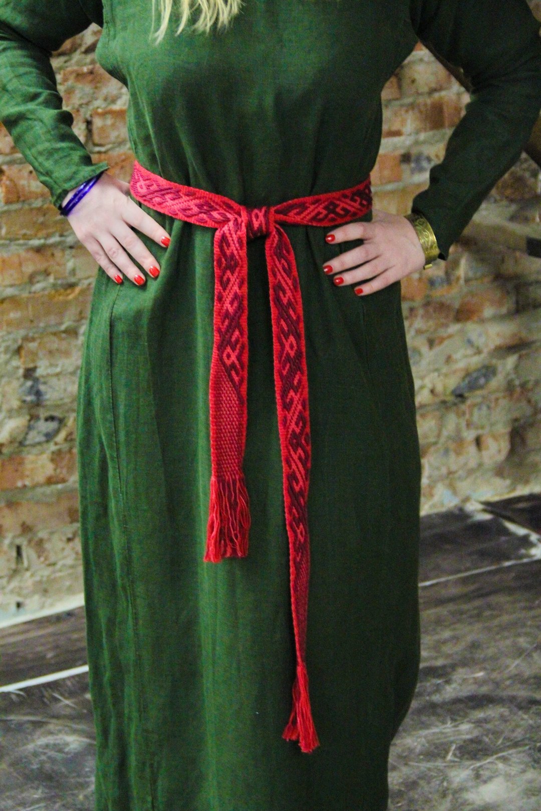 Medieval Sash, Viking belt, Knitted belt, Embroidered belt, Pagan belt, Red sash - 皮带/腰带 - 棉 红色