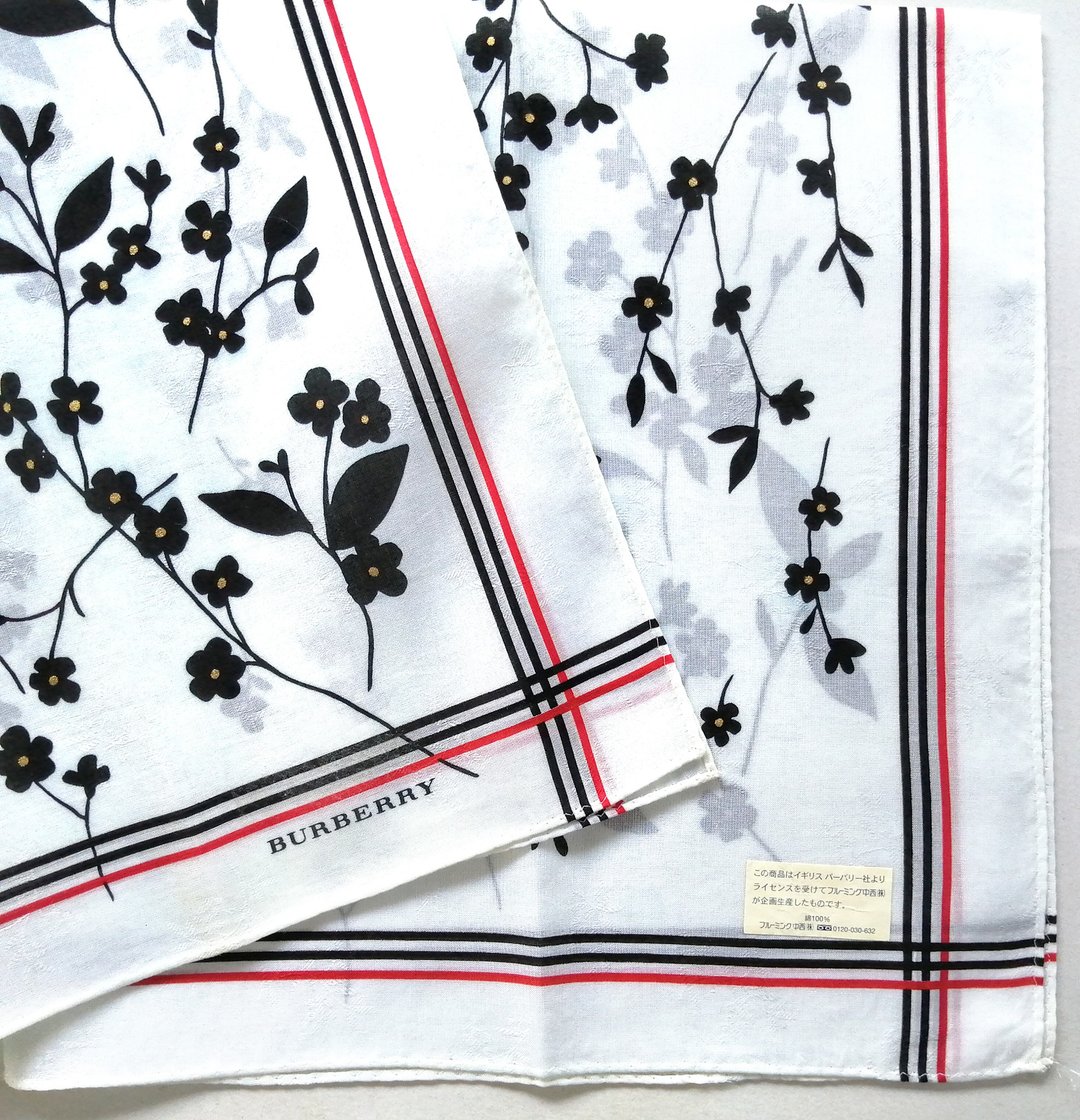 Burberry 古着 黑花 提花织纹 手帕 20 x 19 英寸 - 手帕/方巾 - 棉 白色