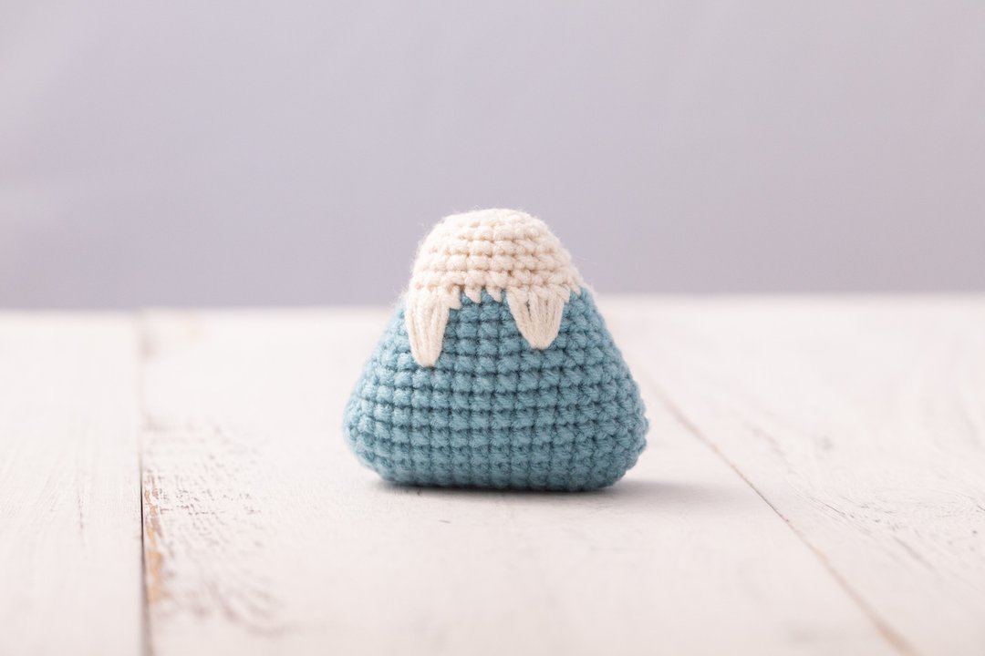 富士山 Fuji 手工编织质感摆饰(单一个/约6cm/ 靛色) - 婴儿饰品 - 棉 蓝色