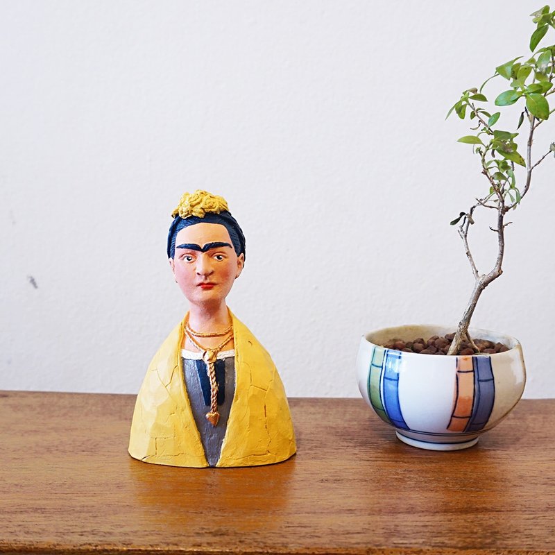 Frida kahlo Handcrafted figures - 玩偶/公仔 - 树脂 黄色