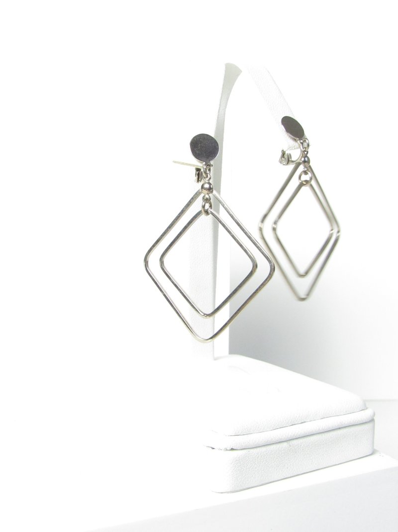 Vintage Silver Dangle Earrings - 耳环/耳夹 - 银 银色