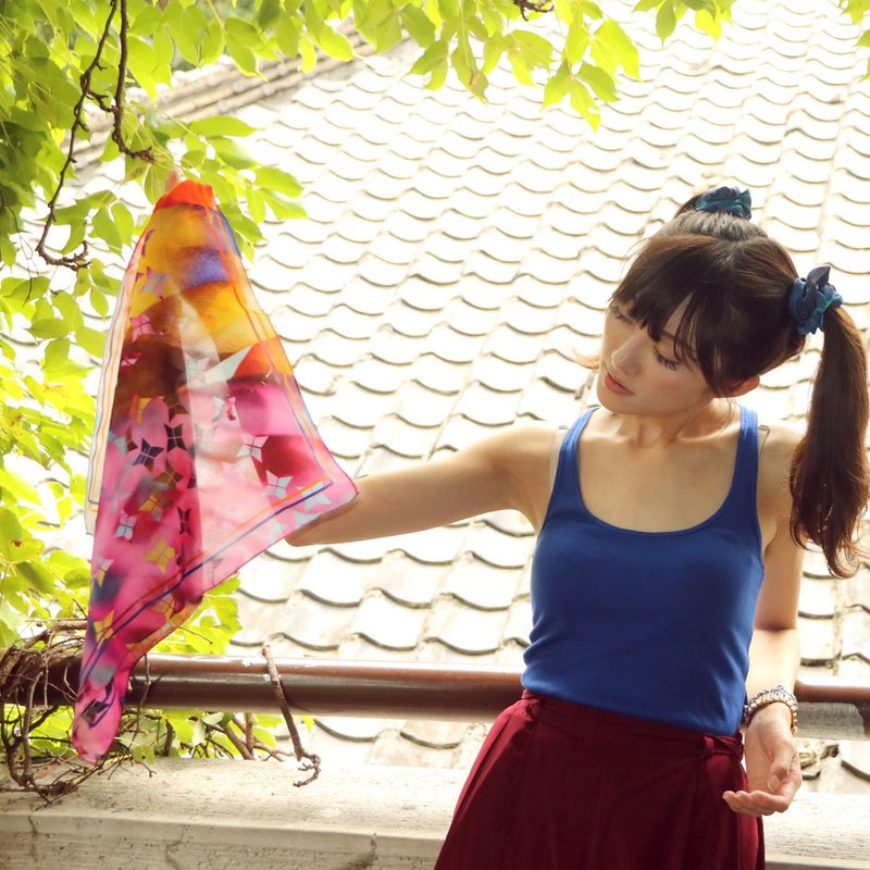 【意大利制作】精品时尚 - Capture - 纯丝印花方巾 - 手帕/方巾 - 丝．绢 多色