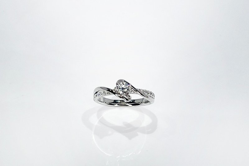 莫桑钻 | 爱神钻石女戒 | 台中门市 | 可升级K金白金真钻 - 戒指 - 纯银 