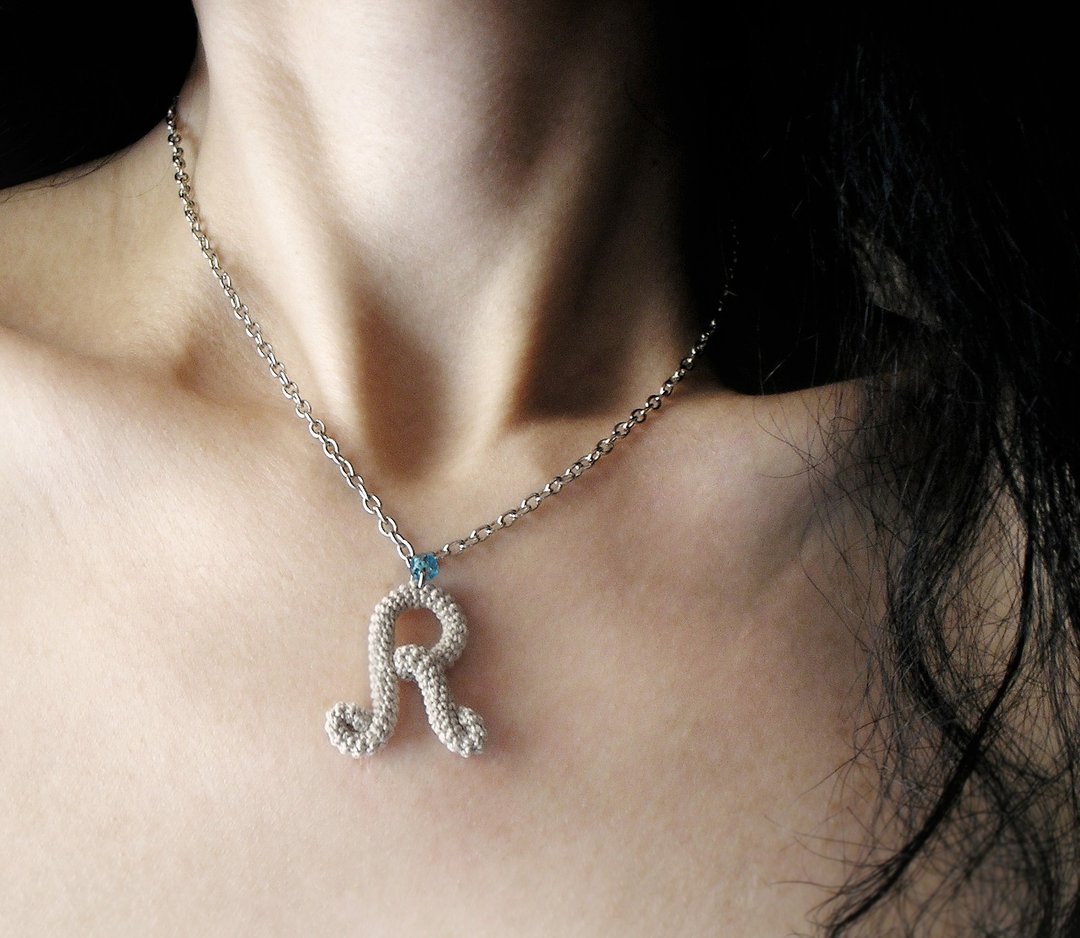 Initial Necklace Crochet Monogram Personalized Letter Pendant Charm - 项链 - 绣线 卡其色