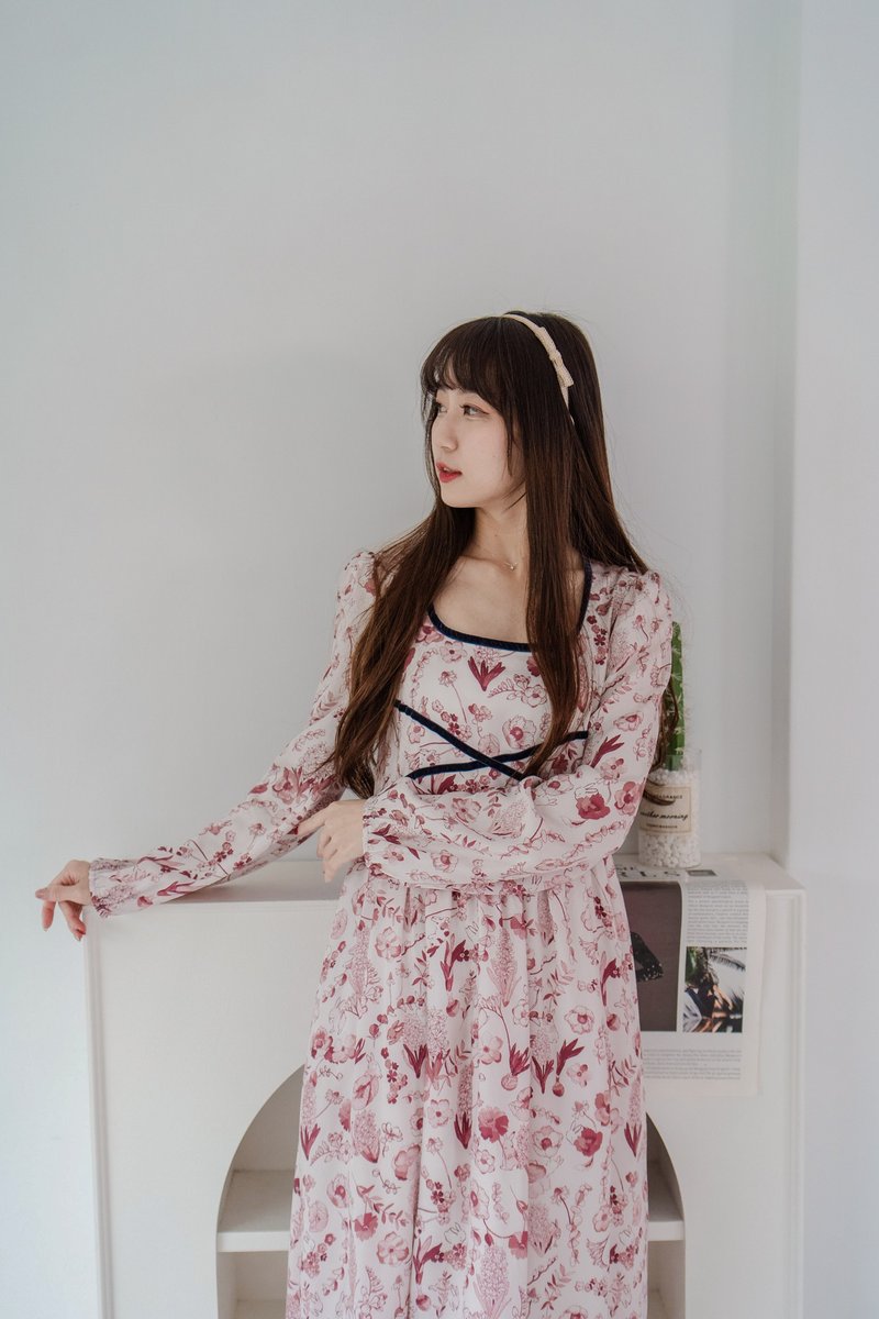 【波丽印花】Vintage法式宫廷风 古典绑带装饰 长袖洋装 - 洋装/连衣裙 - 丝．绢 咖啡色