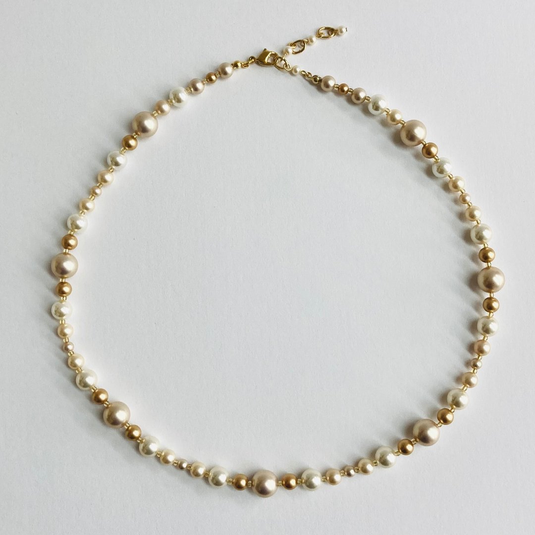 玻璃珍珠与珠饰混搭项链/约50cm/米白混色/made in japan - 项链 - 玻璃 金色