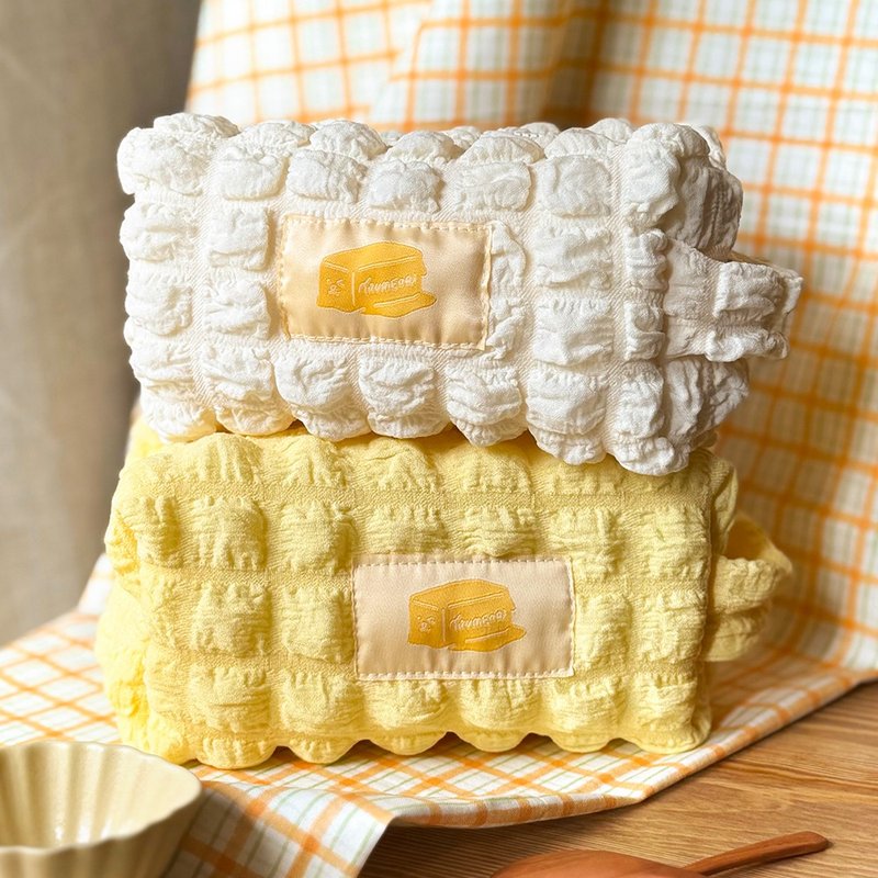 Trumeow 奶油块化妆包丨台湾手工车缝丨限量款式 - 化妆包/杂物包 - 聚酯纤维 