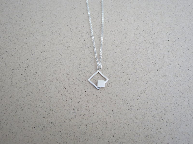 裸系 - 正方形 | 纯银项链 锁骨链 颈链 细项链 手工银饰 925纯银 - 项链 - 纯银 银色