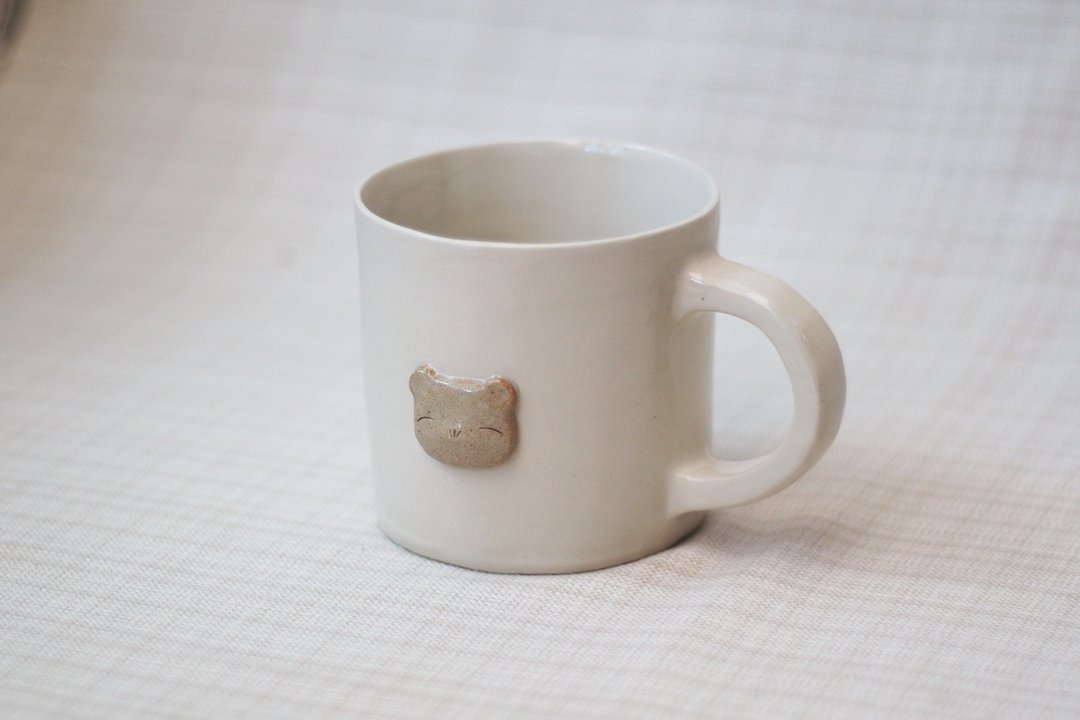 Bear Mugs Hand made ceramic 300ml - 咖啡杯/马克杯 - 陶 白色