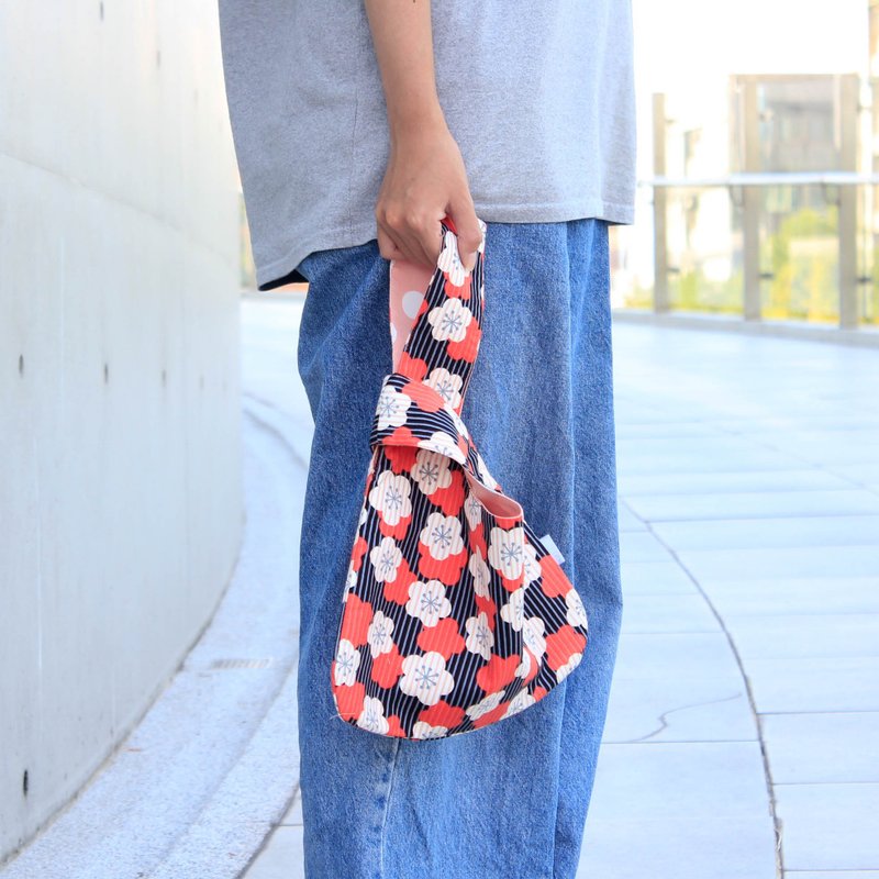 【日本棉布】梅花浪漫 交叉手腕包 - 编织/刺绣/羊毛毡/裁缝 - 棉．麻 多色