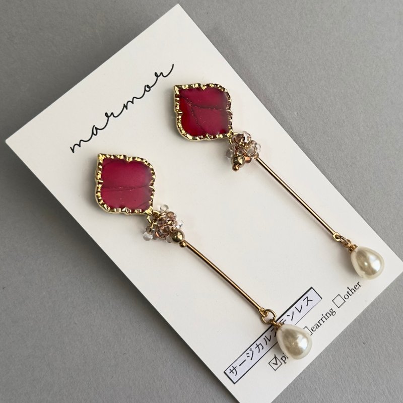 【现货一件】红色 酒精墨水艺术 长款耳环 医疗级不锈钢 珍珠 金色 独一无二 减少撞款 过敏友善 - 耳环/耳夹 - 树脂 红色