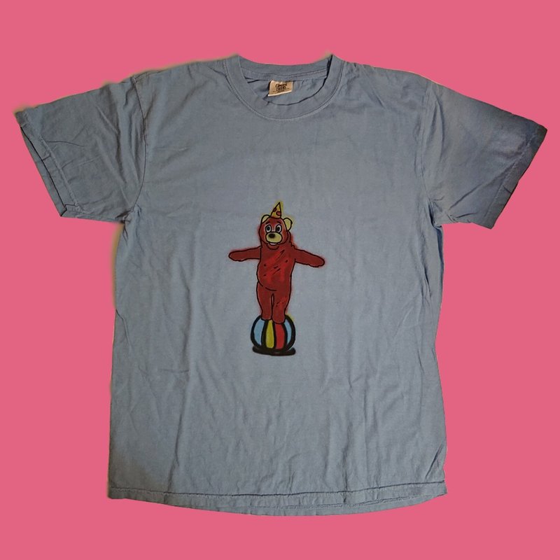 社畜马戏团 熊踩球 T - shirt - 女装 T 恤 - 棉．麻 多色