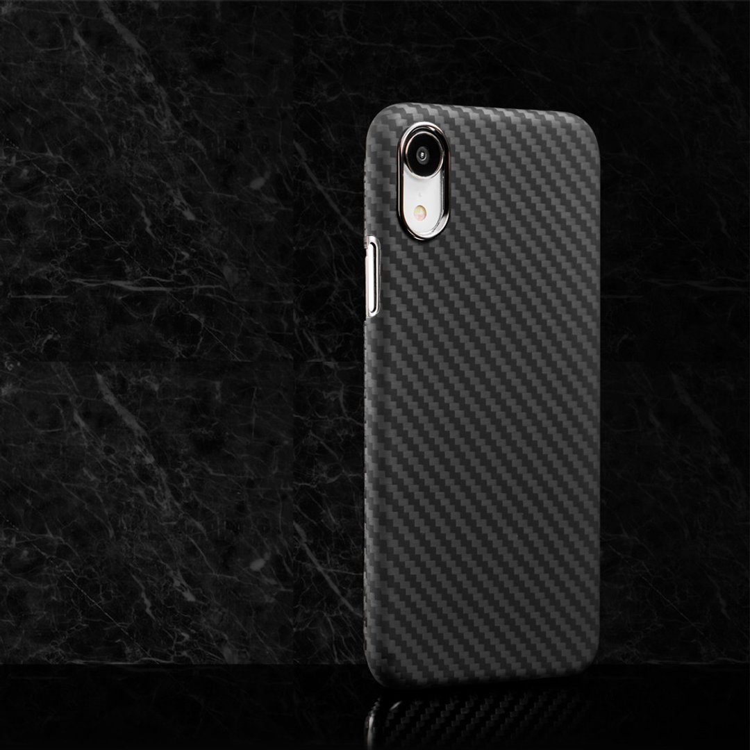 【Apple新品】经典款防弹纤维保护壳 iPhone XR 消光黑 优惠中 - 手机壳/手机套 - 碳纤维 黑色