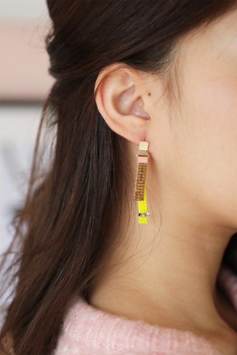 双层条形耳环 / 修长条形 / 脸形显瘦 - 耳环/耳夹 - 其他材质 黄色