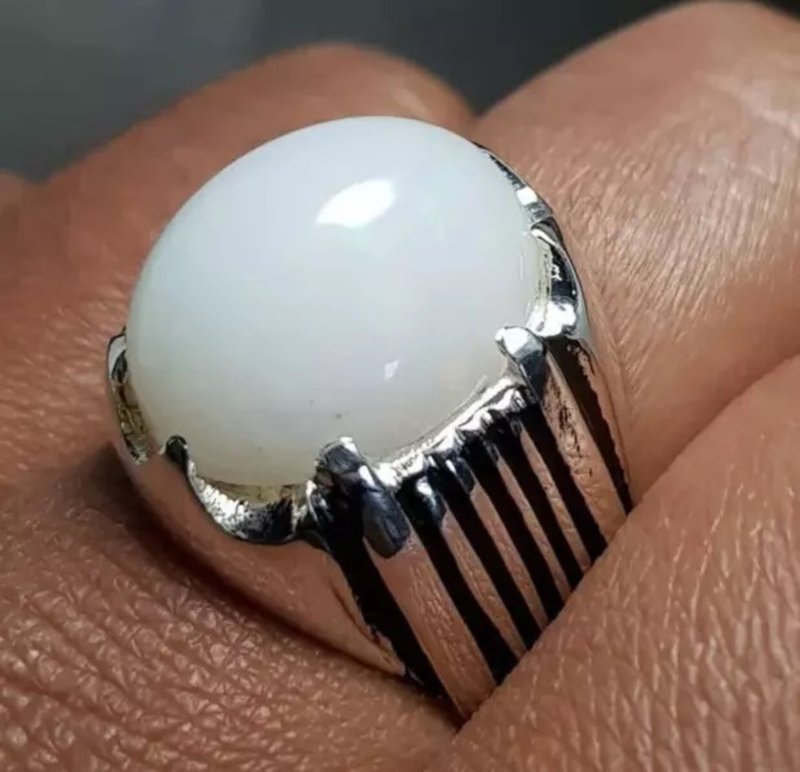 白色欧泊戒指 诺州男士欧泊石戒指 纯净欧泊戒指 白色欧泊戒指 - 戒指 - 宝石 白色