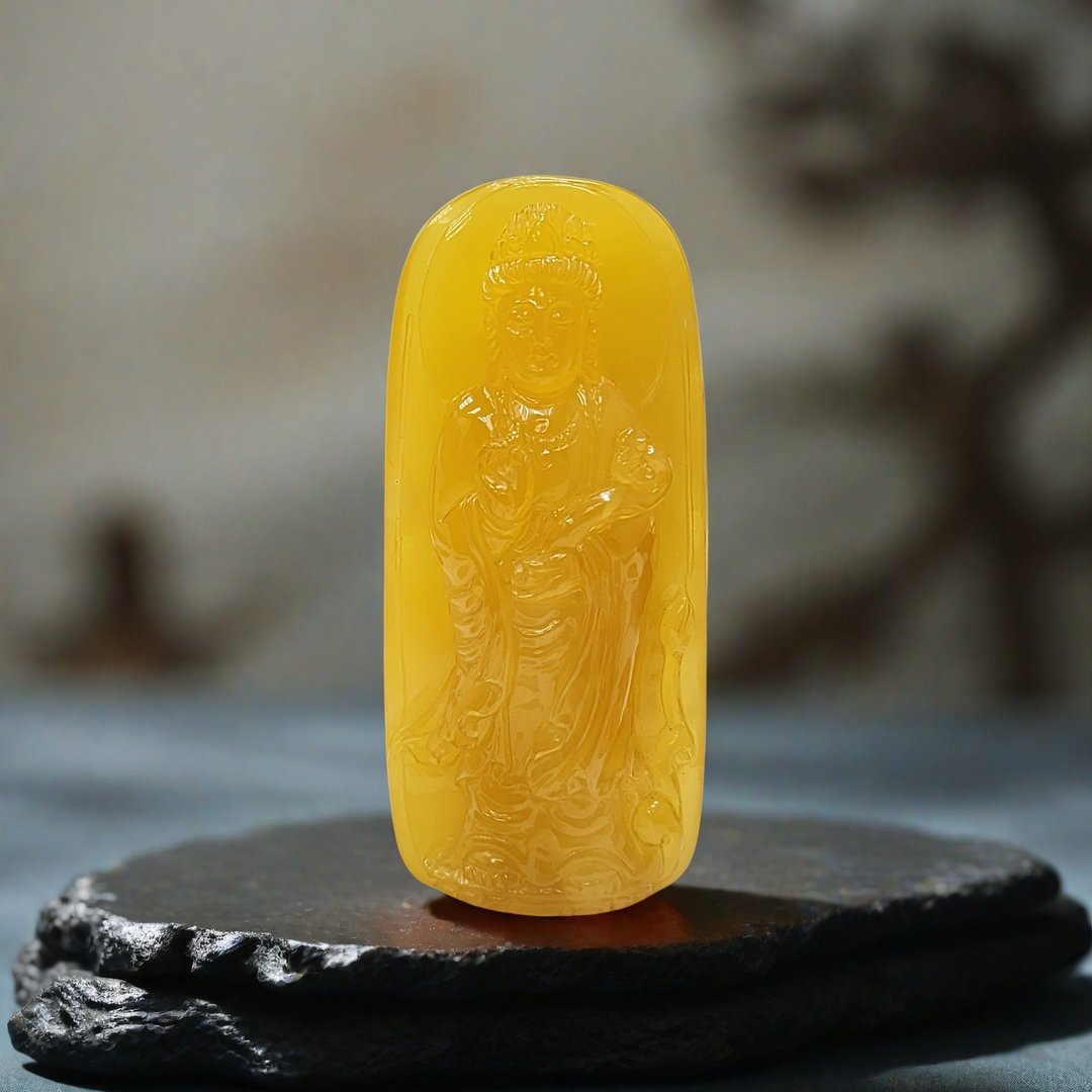 天然金绞鸡油黄飘花蜜蜡观音挂牌 开脸细致慈悲庄严 正规挂件 - 项链 - 半宝石 