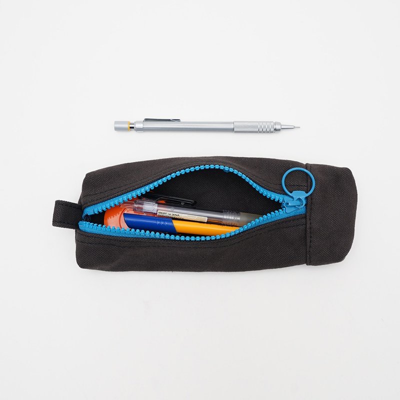 MOGU/文案笔袋/雾黑 - 化妆包/杂物包 - 棉．麻 黑色