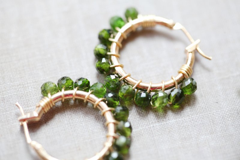 Happy circle 快乐圆圈│绿磷灰石款 绿色可改夹式 生日 礼物 - 耳环/耳夹 - 半宝石 绿色