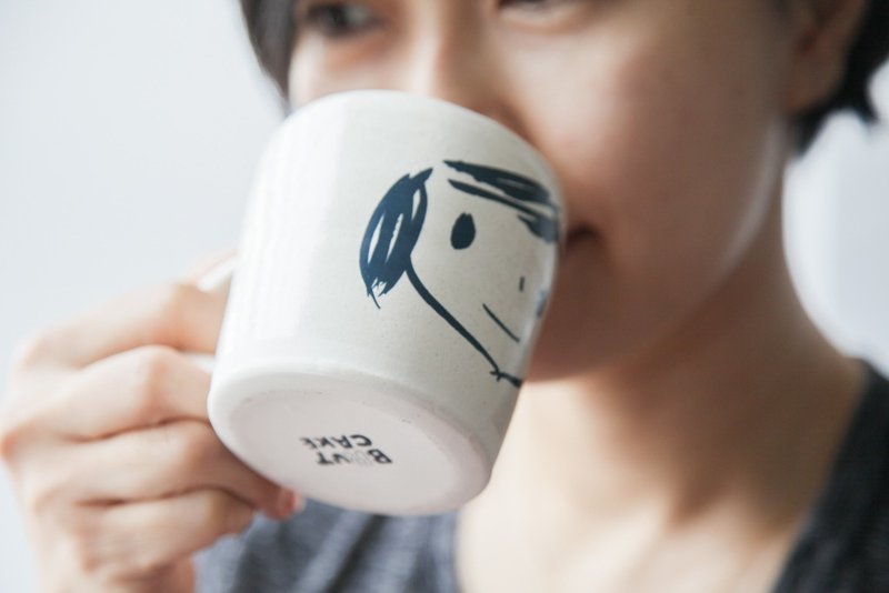 Brut Cake 陶器 - 微笑马克杯 (6) - 咖啡杯/马克杯 - 陶 