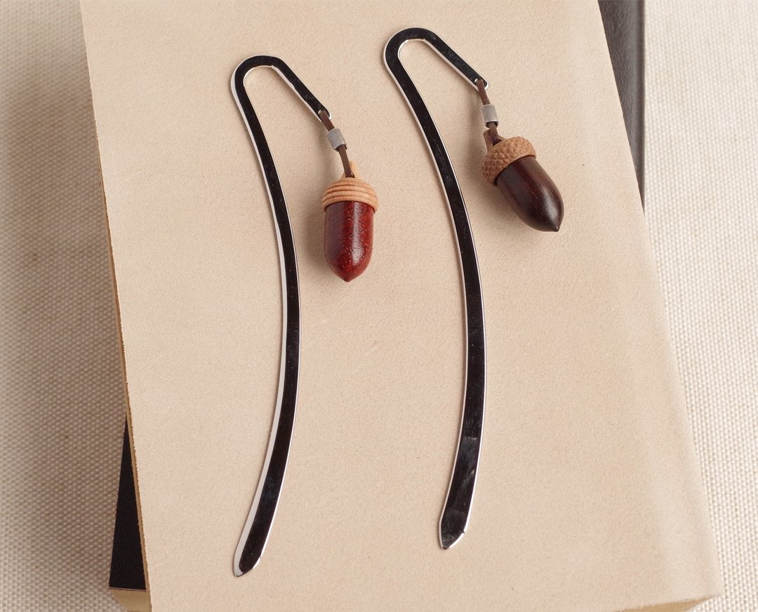 Wood Carving Acorn Bracelet : KEYAKI & Maple - 书签 - 木头 咖啡色