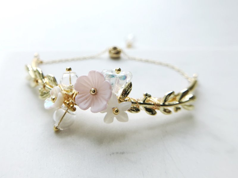 CLARETSwhite | 花漾派对姊妹手鈪(淡粉红主花) 金银两色可选 - 手链/手环 - 玻璃 粉红色